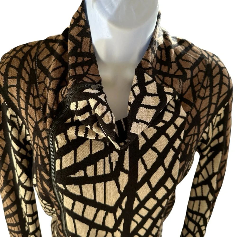 BCBGMaxAzria Abstract Pattern Silk and Wool Blend Sweater Jacket - Picture 3 of 13